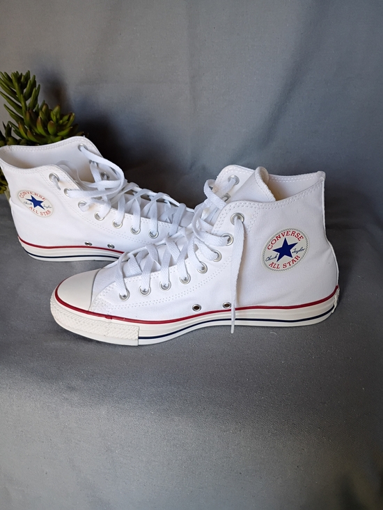 Converse Other - Converse Chuck Taylor All Star Classic Men's High Top White Sneakers -Size 8.5